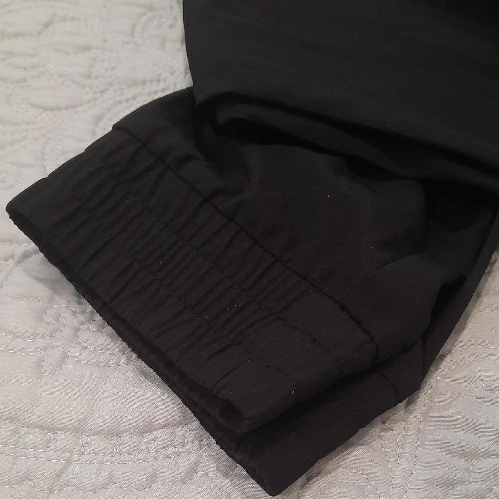 Black Sleeveless Jumpsuit - Picture 7 of 8